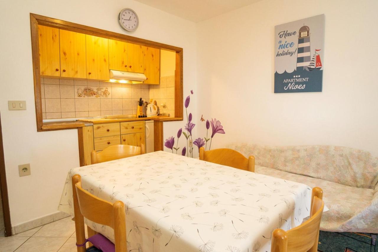Apartment Nives Umago Esterno foto